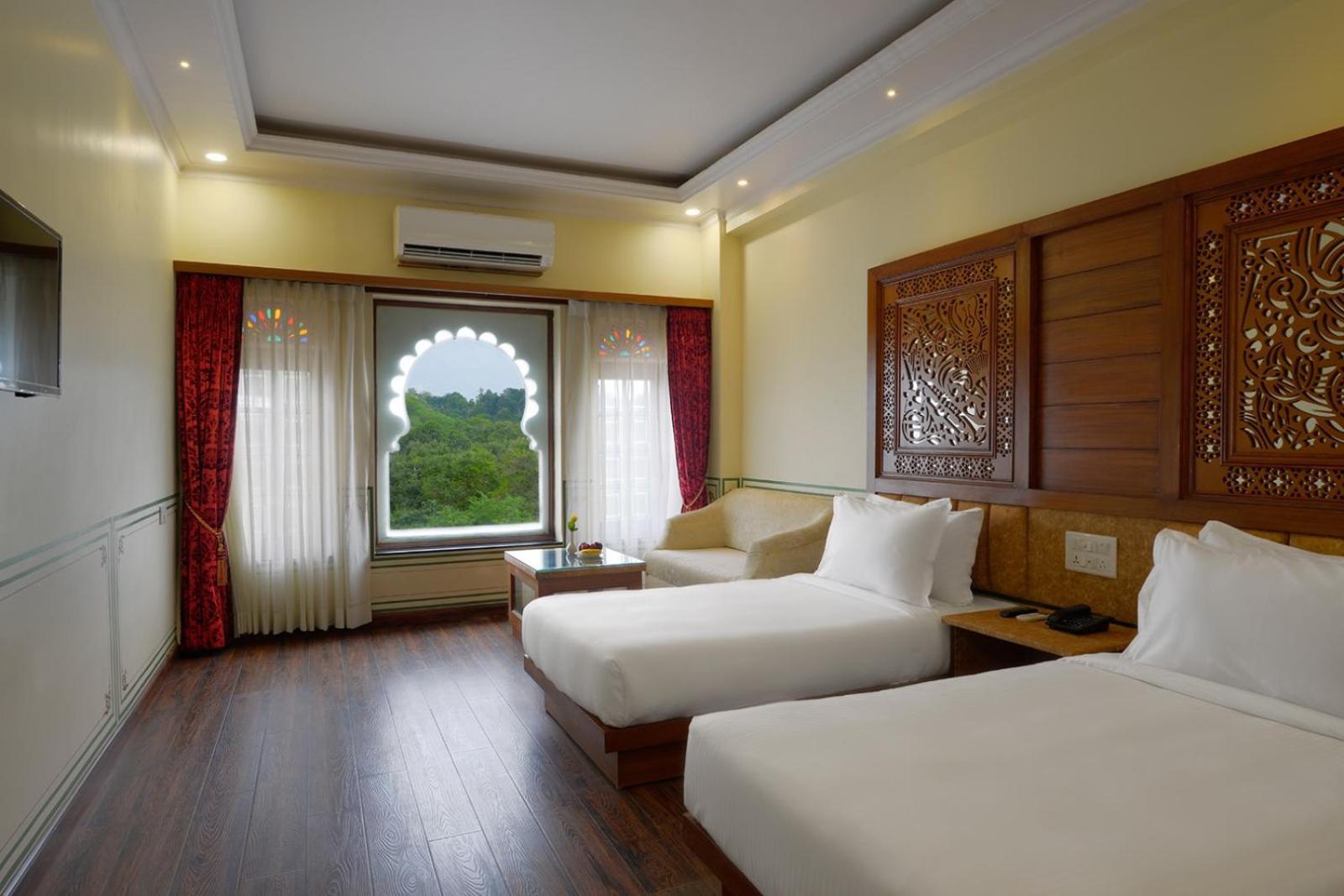 Hotel Aaram Mahal By Pachar Group Udaipur Exterior foto