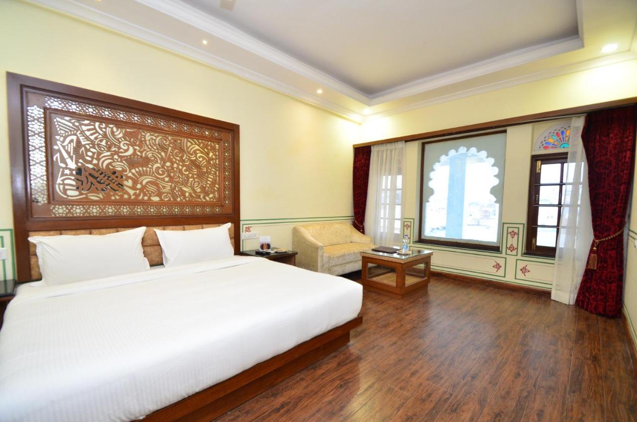 Hotel Aaram Mahal By Pachar Group Udaipur Exterior foto